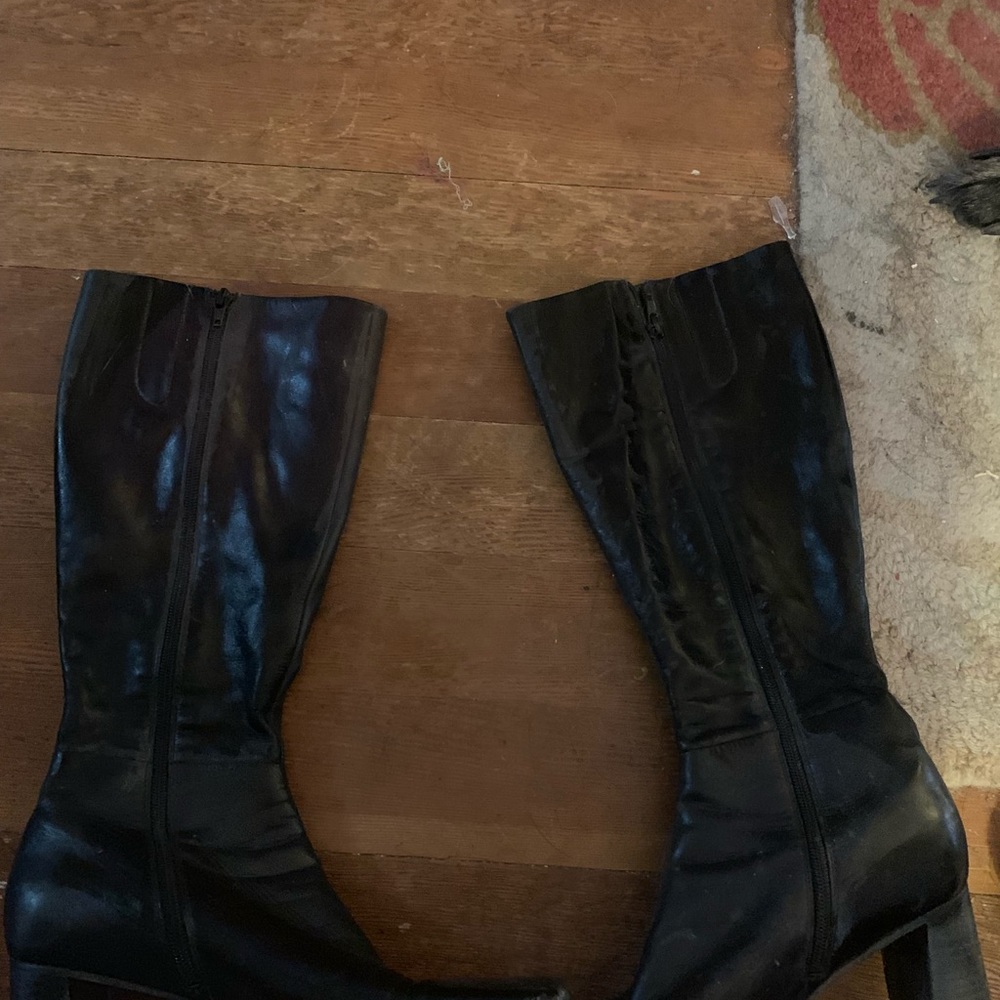 Black boots
